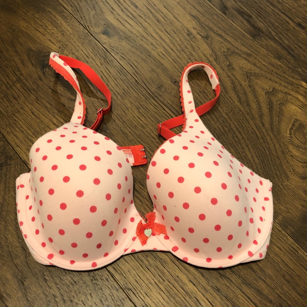Victoria Secret perfect coverage bra